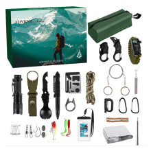 (C) 2025 Outdoor Survival Adventure Tool Set 24-day Christmas Countdown Arrival Calendar Gift