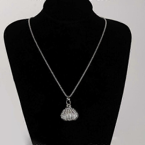 Shell Pearl Pendant Necklace 1