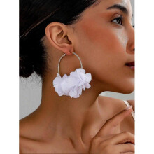 (Pure White) 1 Pair Elegant Floral Circle Design Earrings Fashion Party Accessory