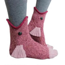 (pink) Warm Knit Crocodile Socks for Women and Men-Animal Design Ankle Socks for Indoor Winter Wear