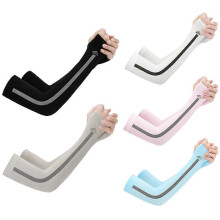 (Black, One size) Outdoor Arm Sleeves UV Sun Protective Gloved Cooling Sleeves for Hiking Cycling Climbing Fishing Driving Sports Traveling