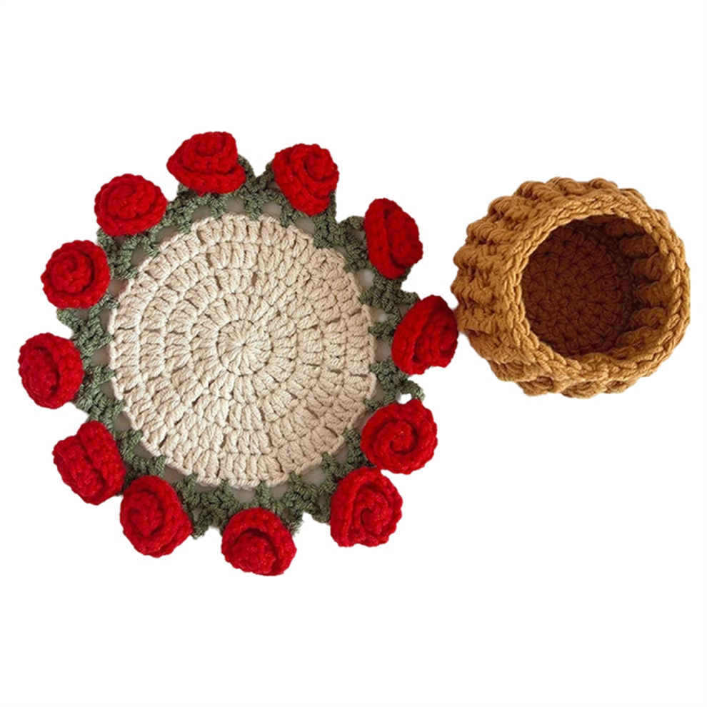 Dessous de verre en crochet avec bouquet de roses et panier