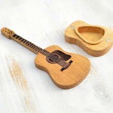 (1Pcs) Wooden Acoustic Guitar Pick Box with Stand, Guitar Box for Pick, Wooden Guitar Pick Case, Wooden Guitar Pick Holder