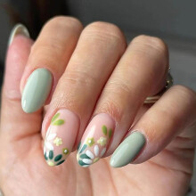 Almond Press on Nails Medium Fake Nails with Flowers Design Green Nails for Women 24 PCs/Set