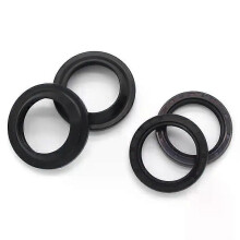 Olejové tesnenie motocyklového tlmiča Prachové tesnenie pre Yamaha 5JX-23145-00 37P-F3145-00 SR400 XT250