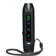 Ultrasonic Dog Repeller Ladattavat muoviset koirankarkottimet LED-taskulamolla, elektroninen koulutus