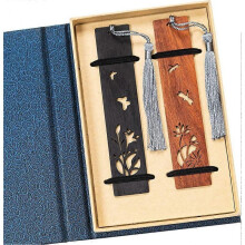 Handmade Wooden Bookmark Gift Box Set, 2Pcs Acsergery Wooden Bookmarks Handmade Natural Gift