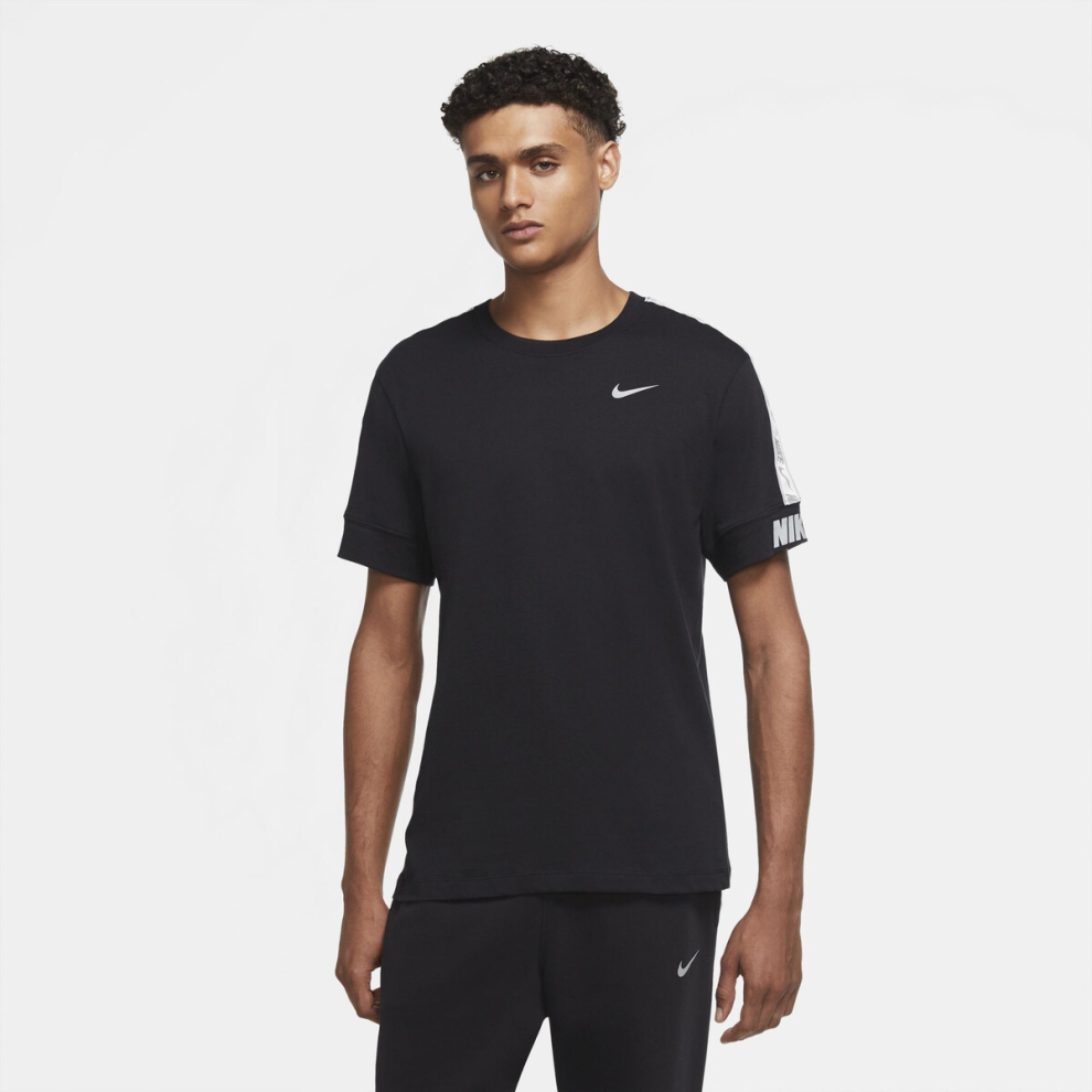 Nike (Uk Size Xl, ) Nsw Repeat Men's Crew Neck Classic Cotton Summer Gym Retro Casual T-Shirts Black