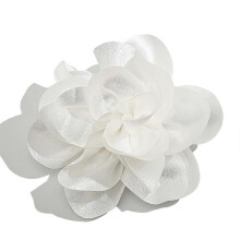 (White) Popular Fabric Flower Brooch Accessory Delicate Fabric Flower Brooch Pin Delicate Collar Pin for Travel and Leisure Black