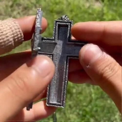 Collier de jeu de calmars, collier avec compartiment secret, collier pendentif croix 1