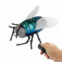(fly) Colorful Electronic Insect Toy with Remote Control - Fun Novelty Gift for Friends & Home Decor