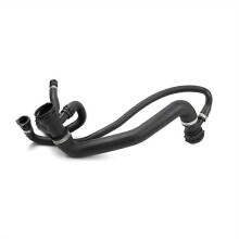 17127568749 Tubo flessibile del radiatore del serbatoio dell'acqua del sistema di raffreddamento adatto
