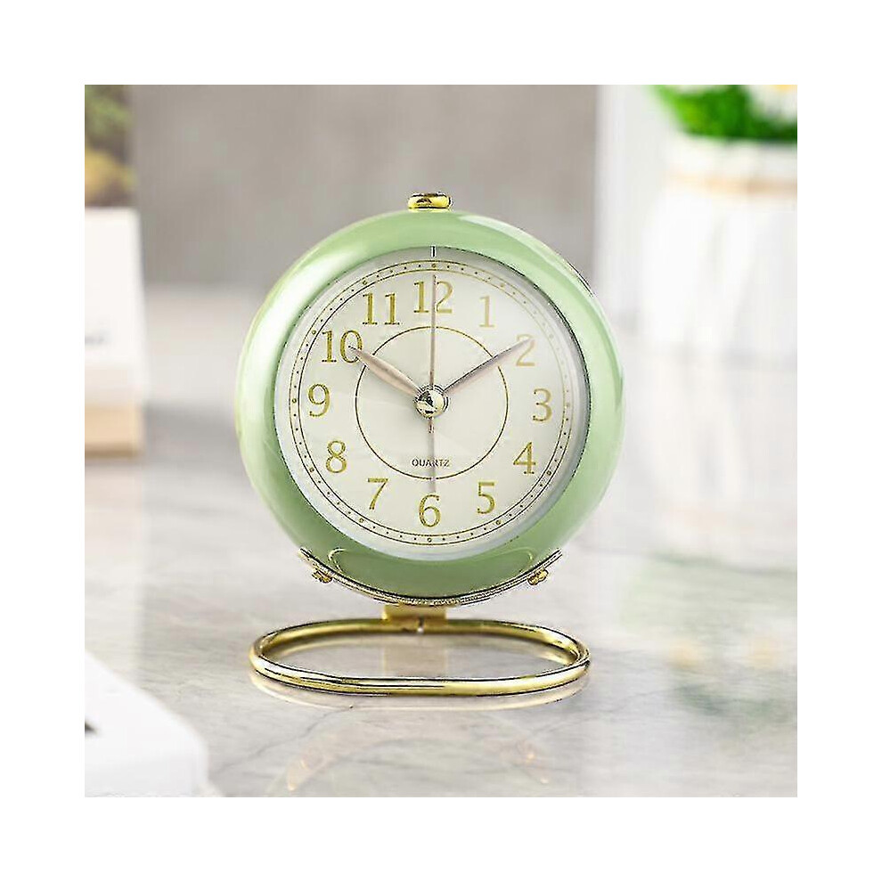 Silent Alarm Clock Bedside, Alarm Clock Bedside Standing Clock Non-ticking Battery Powered Analogue
