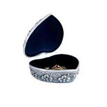 (As show, One size) Creative Love Printing Jewelry Box for Your Lover Desktop Storage Vintage Classical Zinc Alloy Jewelry Box