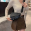 Borsa a tracolla da donna nera, piccola, in pelle PU, con pochette. 5