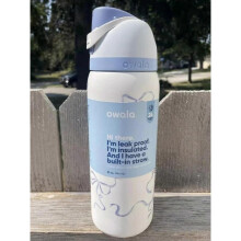 (Blue Bow Tie) Owala FreeSip Insulated Stainless Steel Water Bottle with Straw - 32oz (958ML) for Sports, Travel & School