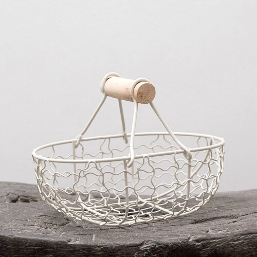 Wooden Handle Metal Retro Basket Portable Multi-Function Vegetable Fruit Egg Groceries Practical Storage Organizer White 2