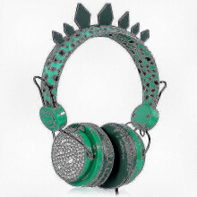 Dinosaur-Themed Wired Headphones for Kids with Mic & Adjustable 3.5mm Jack.