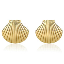 Chunky earrings featuring sea shell design, 18k gold-plated, perfect summer beach jewelry gift suitable for women