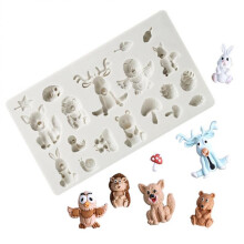 Creative Silicone Mold, Reusable Decorative for DIY Manual Resin Crafts, Perfect Christmas Elk Decor for Home Office Car (Grey)