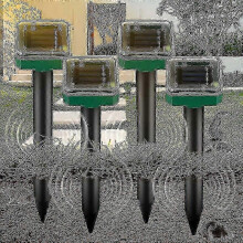 4 Pack Ultrasonic Animal Repeller IP65 Ultrasonic Solar Rodent Repeller Garden Solar Rodent Animal Repeller Edition 0617