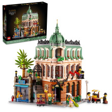 Kit modello espositivo modulare LEGO Icons Boutique Hotel 10297 per adulti, con 5 stanze dettagliate, tra cui camere per gli ospiti e galleria.