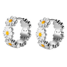 (As show, One size) Huggie Earrings Daisy Hoop Earring for Sensitive Ears Daisy Sunflower Jewelry