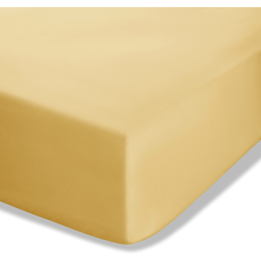 Catherine Lansfield Easy Iron Percale 50% Cotton 50% Polyester 35cm Extra Deep Fitted Sheet in Yellow | Size: Super King Fitted - Image 10