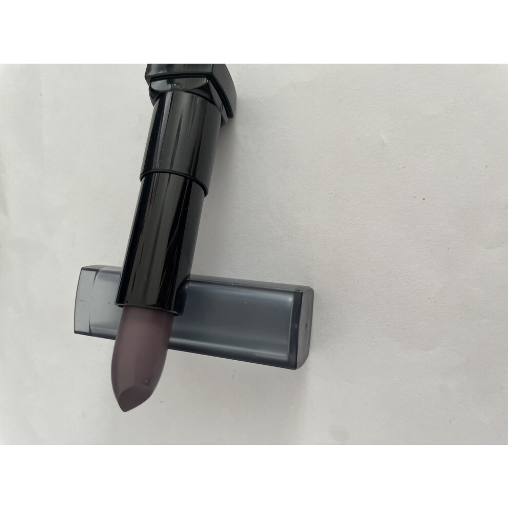 Maybelline Powder Matte Lipstick - # 30 Concrete Jungle Grey