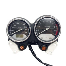 Honda X4 1300 instrumentenpaneel: snelheidsmeter, kilometerteller en toerenteller assemblage meters