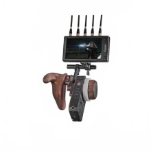 Tilta Nucleus - M Multi - Funktionsarm Monitorhalterung mit Holzgriff und ARRI Rosettenadapter für präzise Follow - Focus - Steuerung