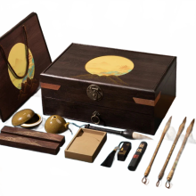 Deluxe Chinesische Kalligraphieset: Professioneller Pinsel, Tintenstein, Stifthalter, Tintenstift, Lineal und elegante Geschenkbox