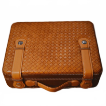 Compact Leather Flip Cigar Humidor with Cedar Wood Lining - Holds 30 Cigars