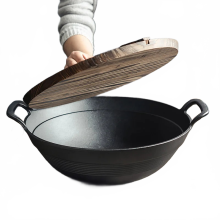 Handgefertigter 36 cm traditioneller chinesischer Eisenwok - unbeschichtete große Pfanne für authentisches Kochen