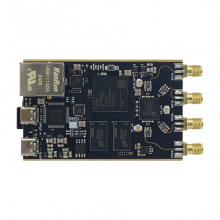 High-Performance Zynq7020 AD9363 SDR Ontwikkelbord voor Pluto SDR & MATLAB (70MHz-6GHz)