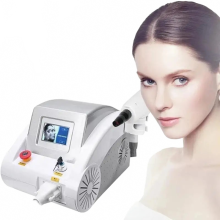 Tragbares Q - Switch - ND: YAG - Lasergerät zur Tattoo - und Pigmententfernung mit Kohlenstoffpeeling