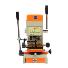 Defu 998C Sleutelsnijmachine - Precisie Gereedschap voor het Kopiëren van Auto- en Huissleutels
