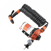 SEAFLO 55 Series robuste Membran - Wasserpumpe Waschkit – 5, 0 GPM, 60 PSI, 12 V mit 6, 5 m aufgewickeltem Schlauch
