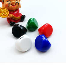 Bescon Polyhedral terning 3-sidet spil terning D3 Die D3 DICE 3 sider terning 3-sidet terning 5 Assorteret uigennemsigtig farve