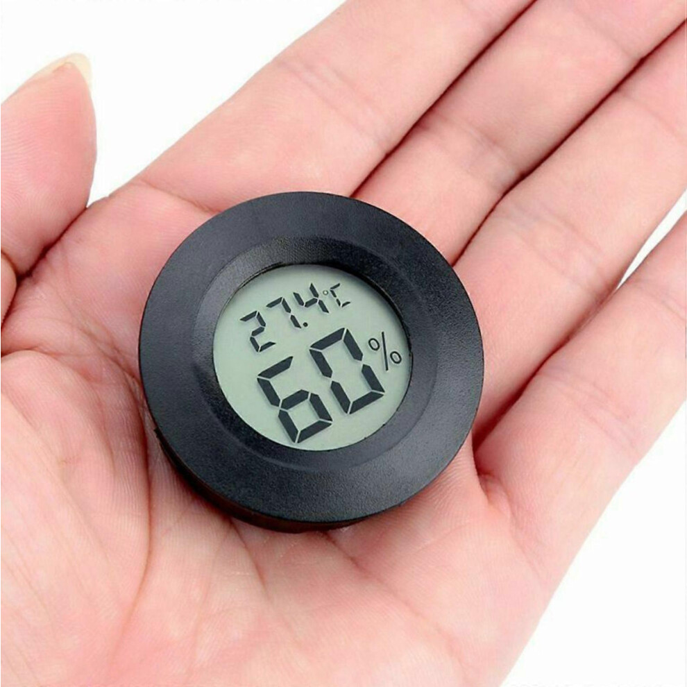 (As show, One size) Mini 4.5cm Black Digital Thermometer HygrometerDigital LCD Display Indoor Outdoor Portable Round Thermometer Batteries Included, for Baby Room Home Fr