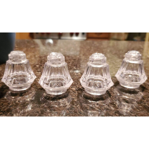 Plastic Mini Salt or Pepper Shakers - 12 Count 2