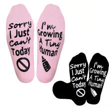 KIQAWEE 2pcs Mum to Be Gifts, Pregnancy and New Mum Gifts, Mummy to be Gifts Adorable, Baby Shower Gifts for Mummy to be, Warm and Soft Sock