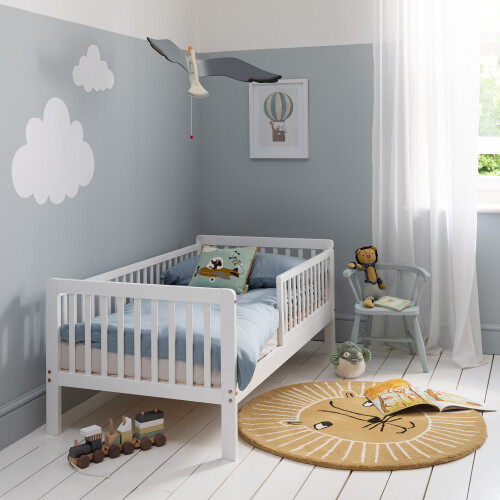 Noa and Nani Leonora Toddler Bed in White 2