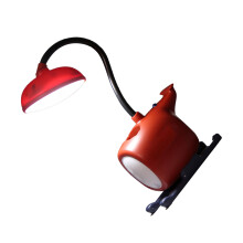 Cartoon-LED-Schreibtischlampe rotes Flugzeug 5,64 Unzen