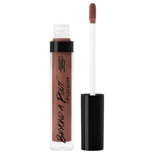 Schwarze Strahlung jenseits eines schmollenden Lippenlacks Lipgloss extra hei 2