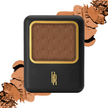 Polvo de base mate natural Black Radiance, minimiza el brillo, Almendra dorada