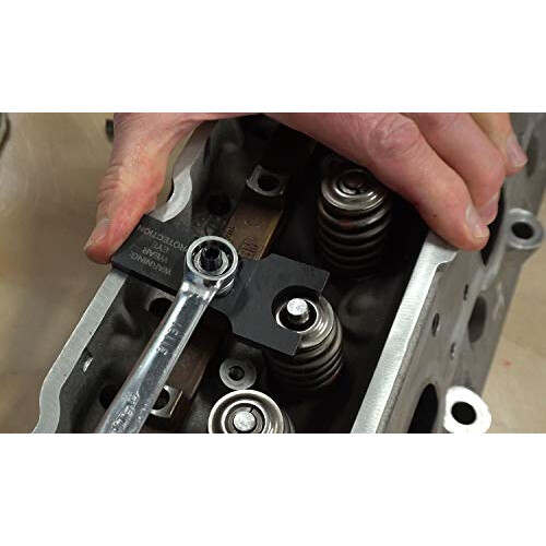 Lisle 16560 Valve Spring Compressor for GM LS black 1