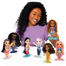 te Doll Set comprend (7) poupes! Chaque poupe est livre avec un pinceau de coquillage chacun vtu de sa tenue de signature et de ses coiffures