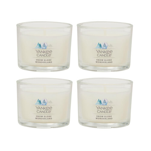 Yankee Candle Yankee Candle Mini Βαζάκι Γλυκού Κεριού, Άρωμα Χιονισμένης Σφαίρας, 1.3 OZ