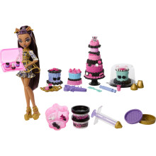Monster High Scary Sweet Birthday Cake Kit con Clawdeen Wolf Doll Portating Decorating Playset con ms de 20 accesorios como Eerie Freing Pipette